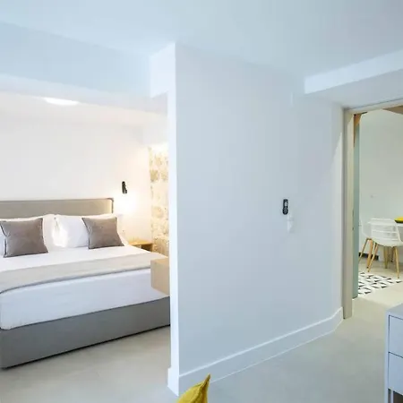 Angestrale Traditional Lefkáda