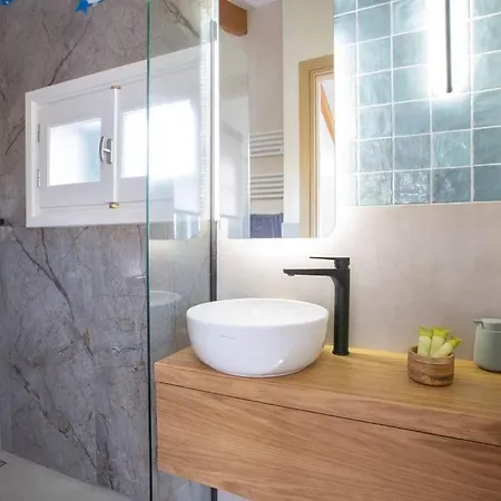 Angestrale Traditional Vakantiehuis *