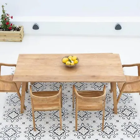 Angestrale Traditional * Lefkáda